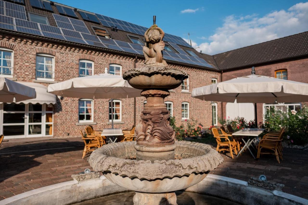 Landhotel Classhof Willich Bagian luar foto