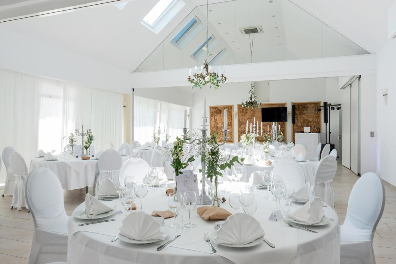 Landhotel Classhof Willich Bagian luar foto